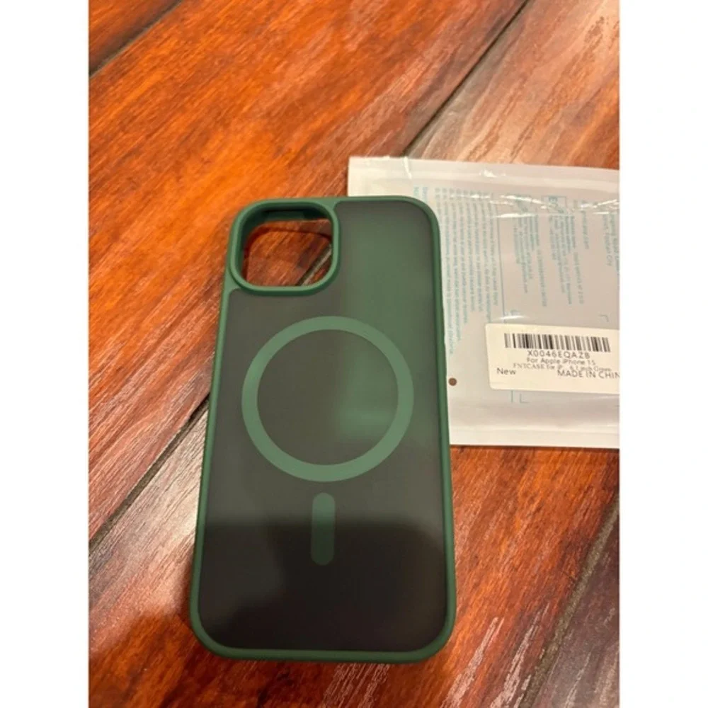 iPhone 15 14 13 Case, Strong Magnetic Absorption,‎ Wireless Charging, Green